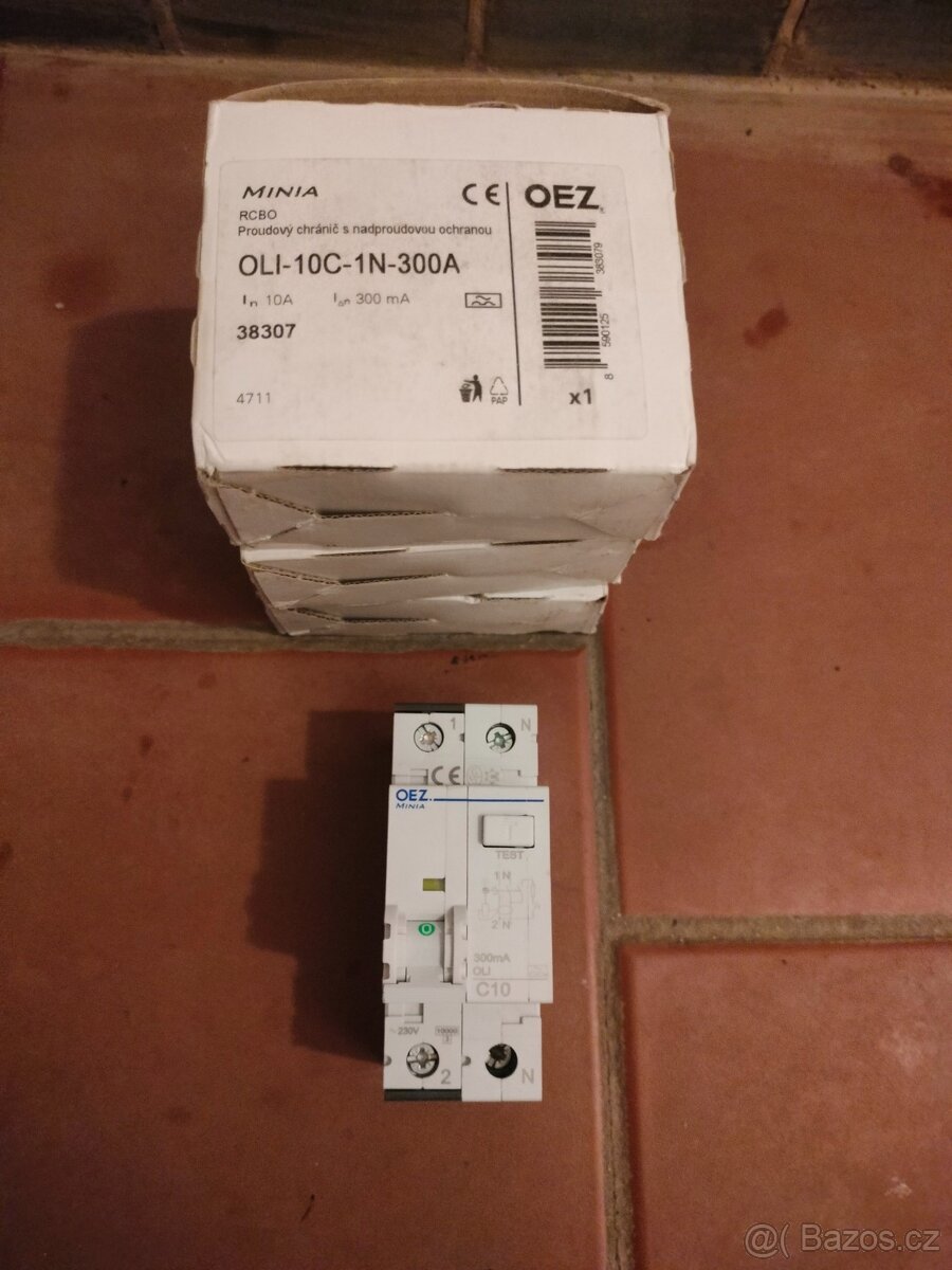 OEZ proudový chránič s nadproudovou ochrannou
