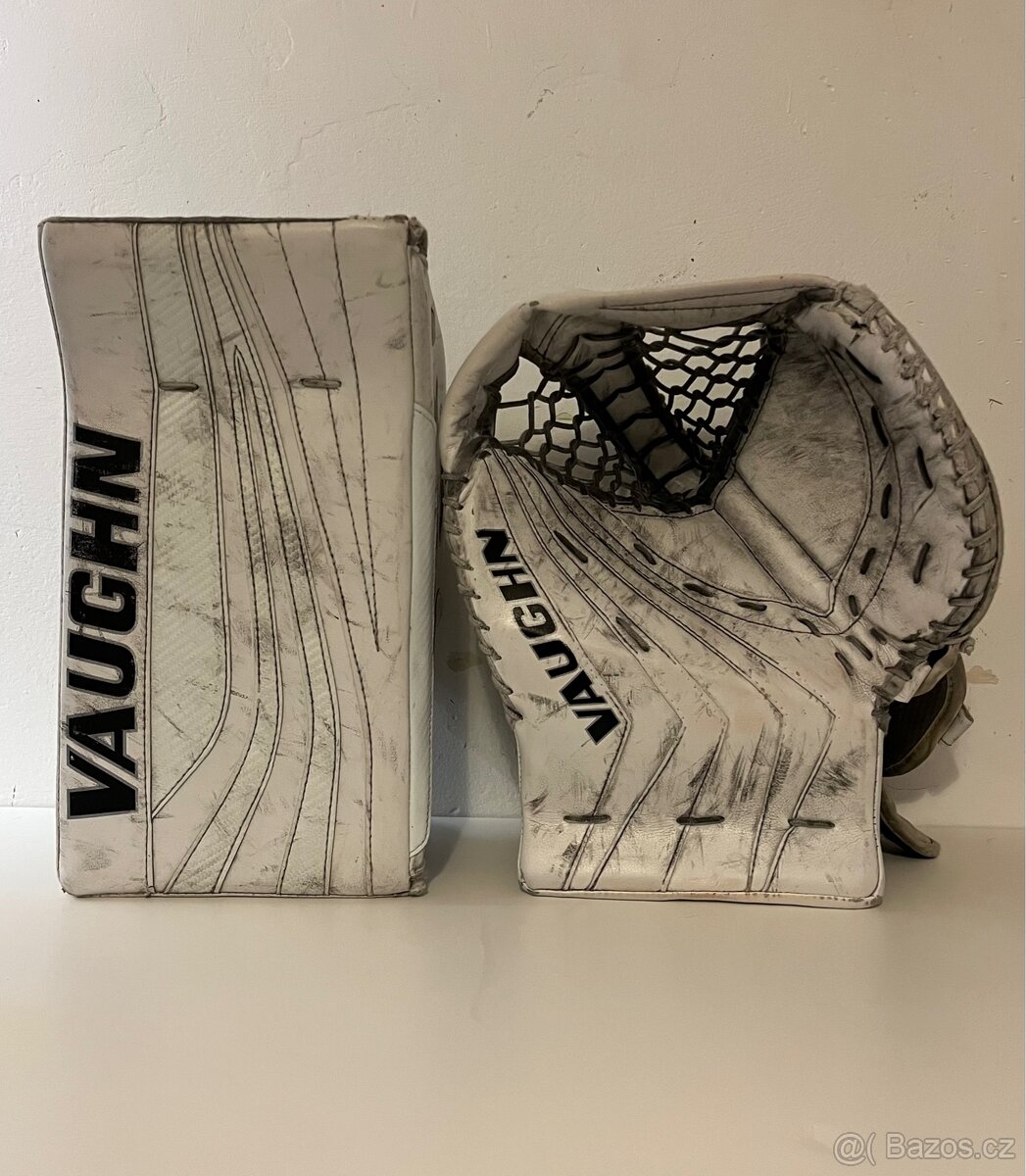 Hokejové brankářské rukavice