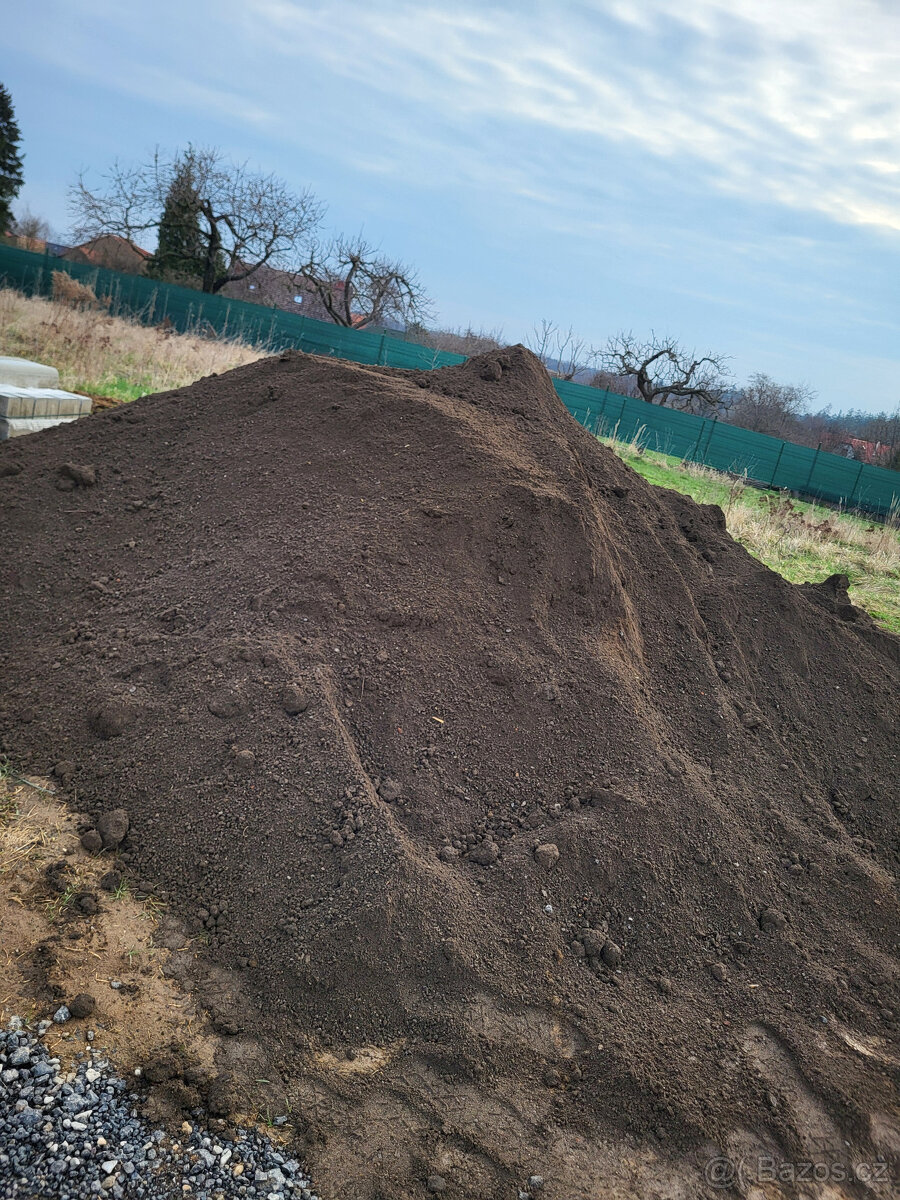 Tříděná zahradní zemina Třebíč