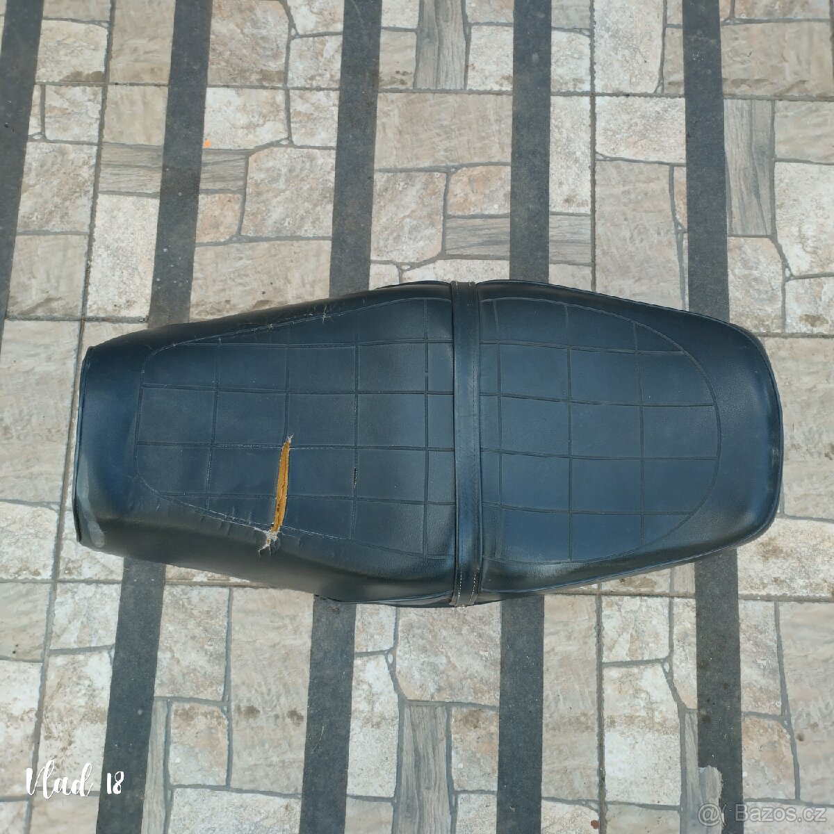 Honda CX-500 1978-1983 poničené sedlo