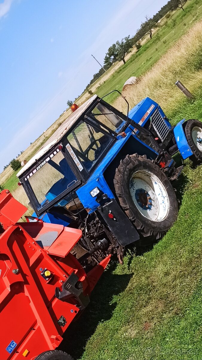 Traktor Zetor 8011