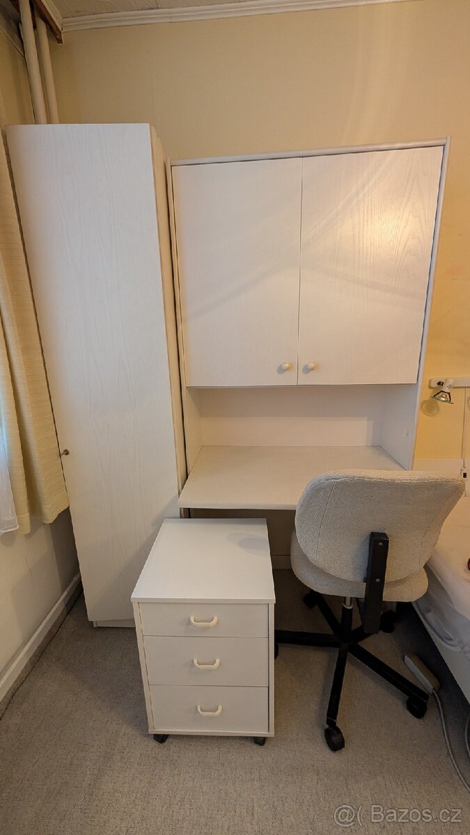 Sestava, stolek do pracovny, studentský koutek