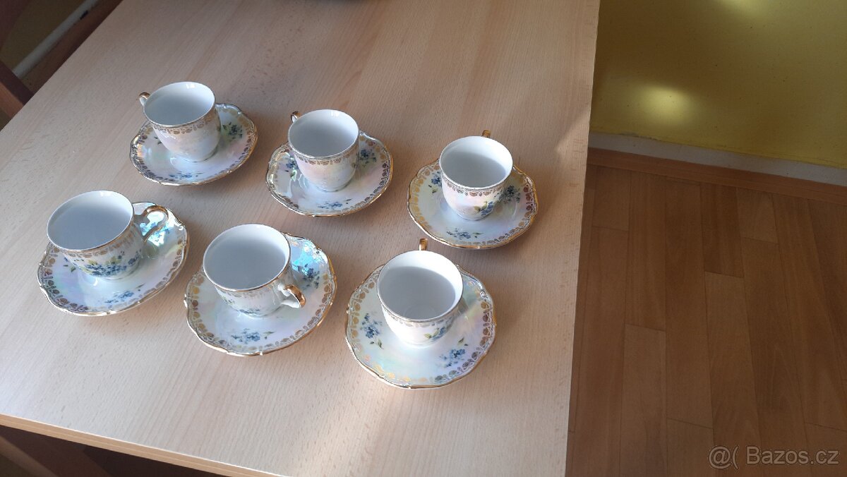 Dekorativní čajová sada