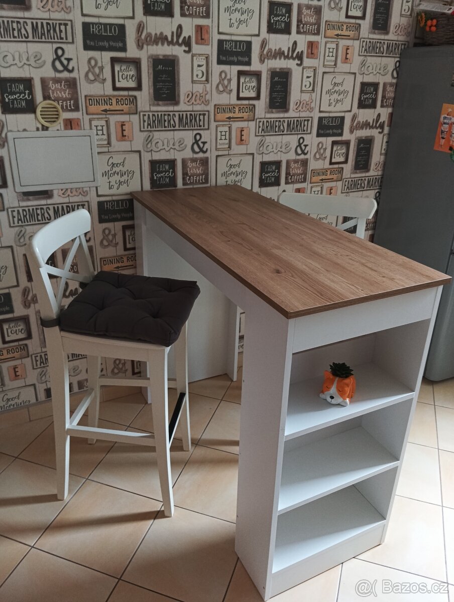 Barový stůl a židle