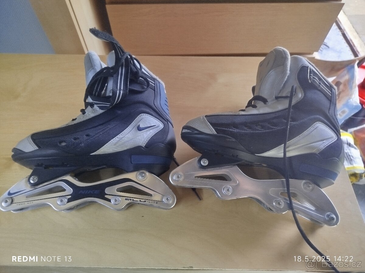 Prodám kolečkové brusle Nike