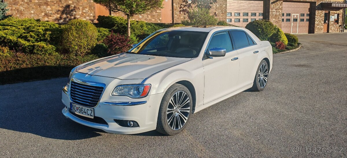Limuzína Chrysler 300c 2014
