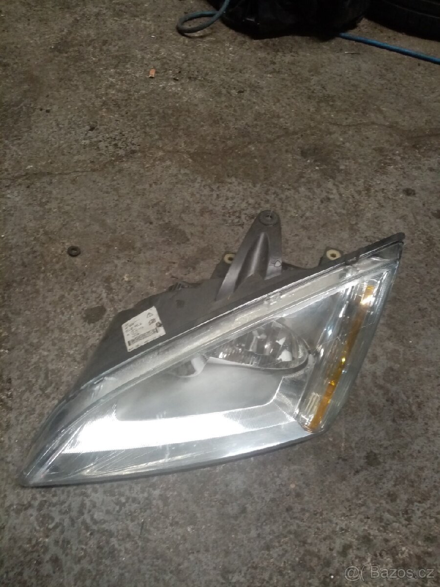 Světla Ford Fokus 2