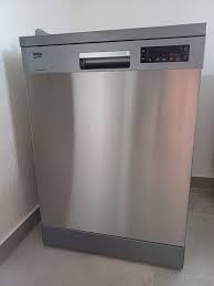 Myčka BEKO DFN26422X (v záruce)