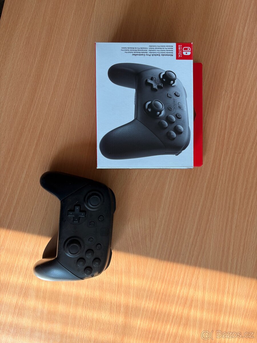 Nintendo Switch Pro Controller