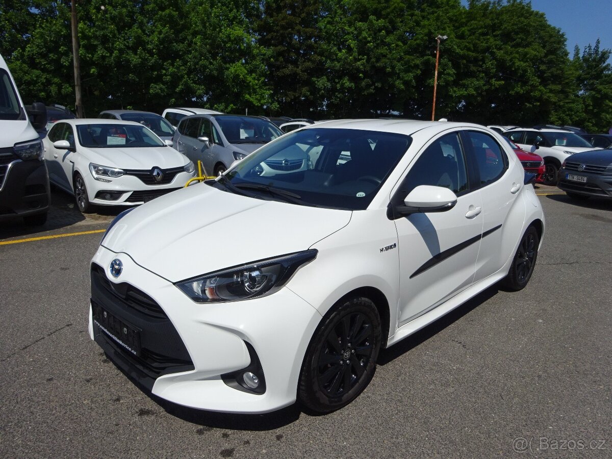 Toyota Yaris 1.5 e-CVT HYBRID,AUTOMAT,GARANCE KM, 1. MAJIT
