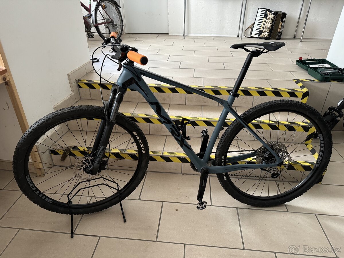 MRX 29 - carbon