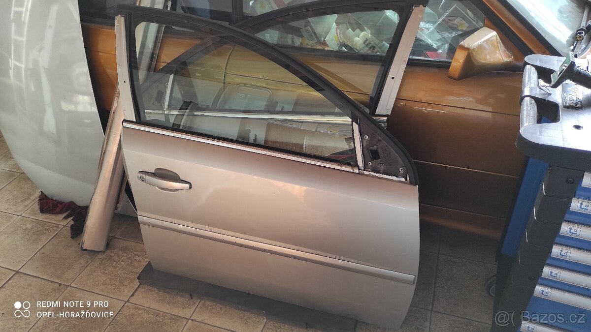 Dveře na Opel Vectra C GTS stříbrné