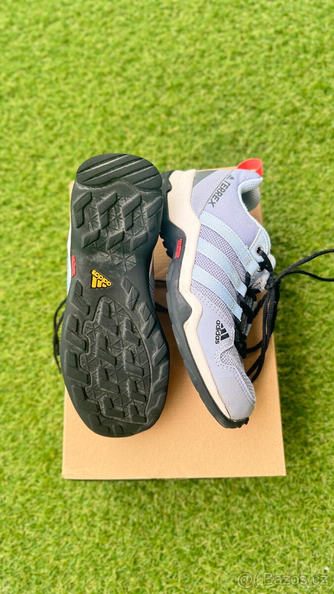 Adidas TERREX tenisky, vel.32