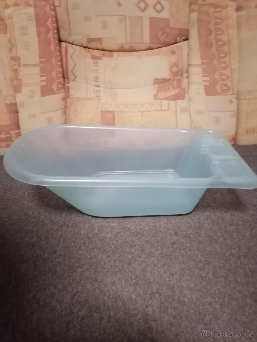 Vanička pro panenky