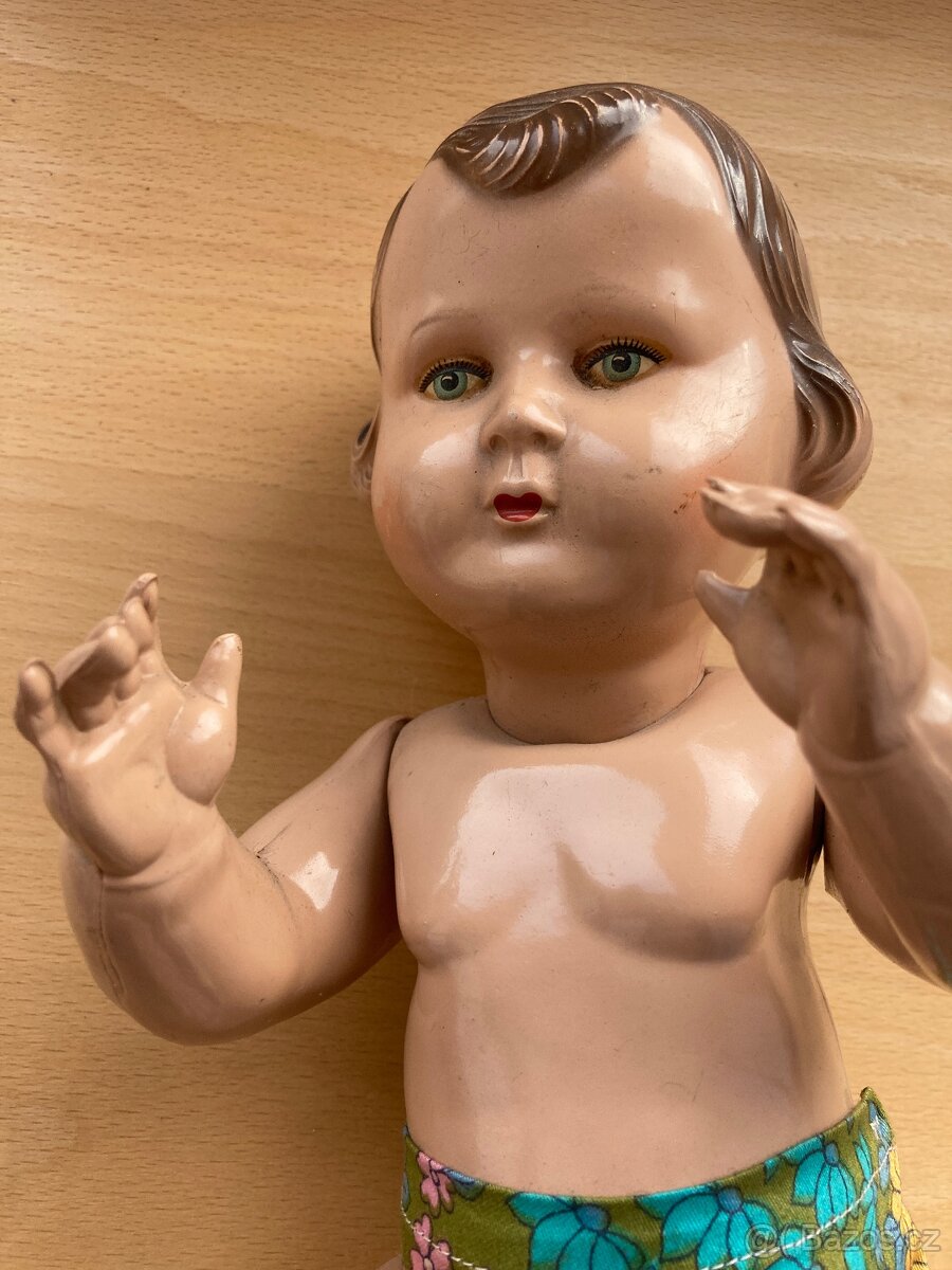 Sběratelská panenka celuloidová