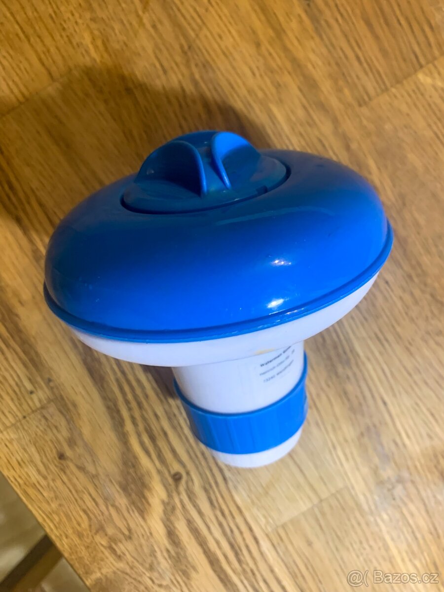 Bazénový plovák Clean Pool