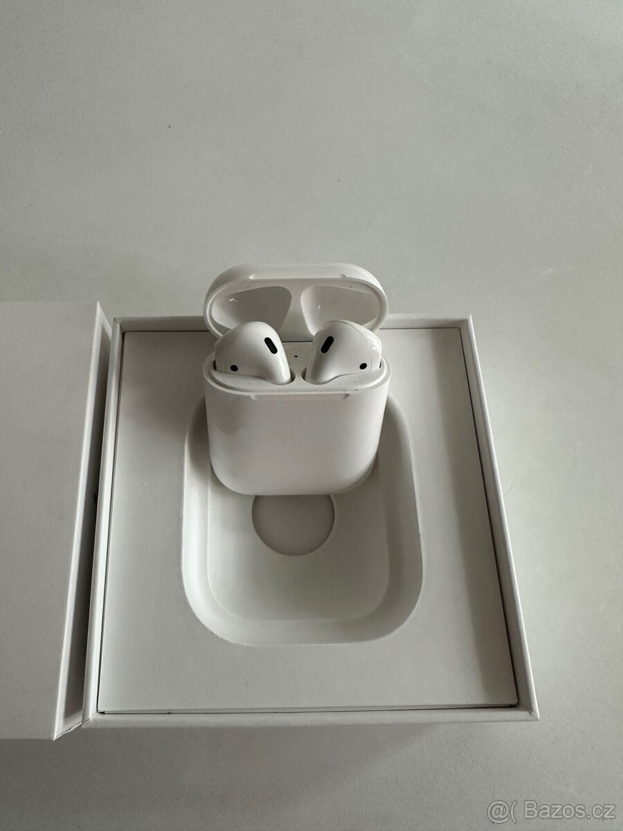 AirPods 2 generace