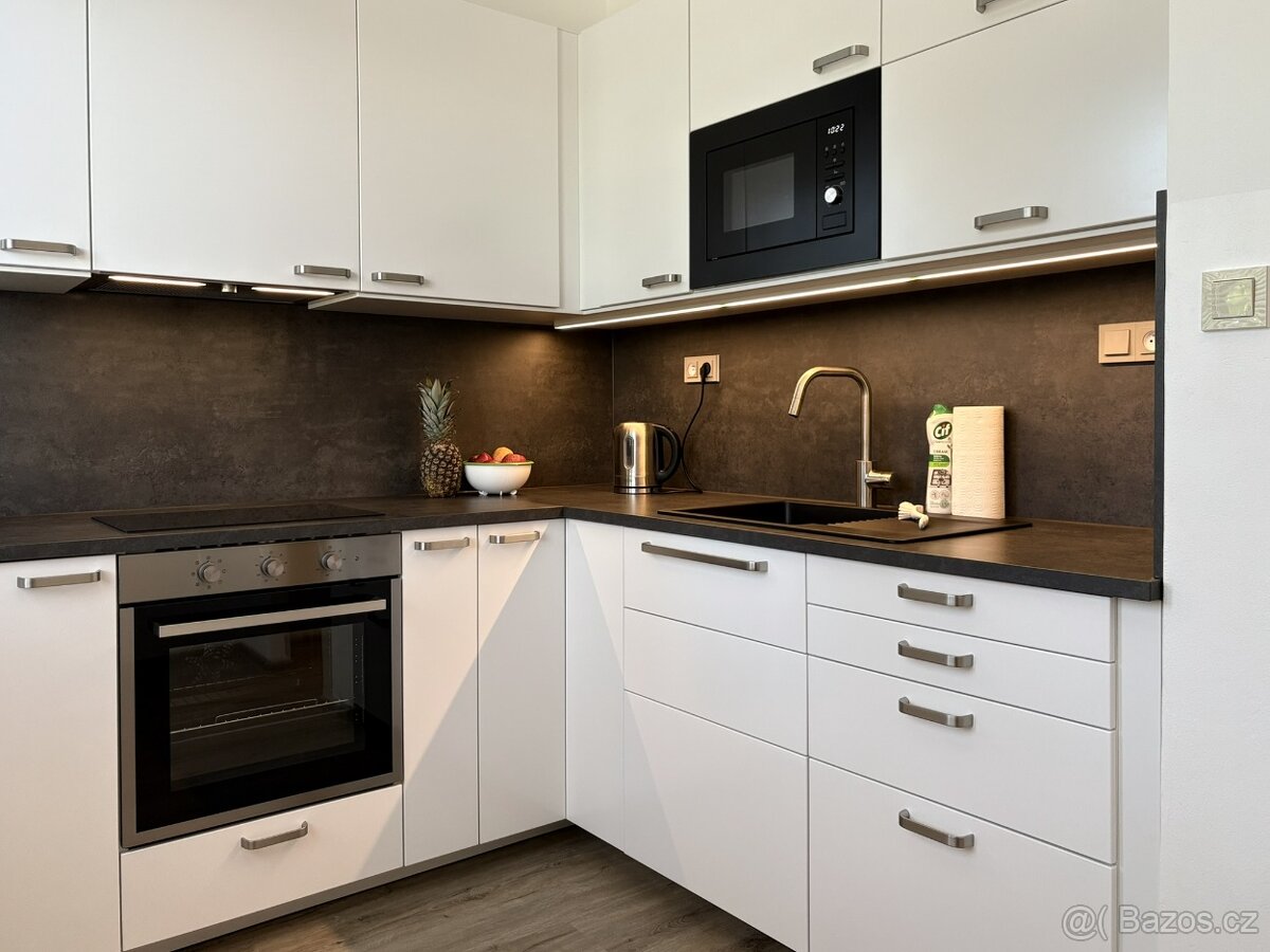 Prodám klidný byt 1+1 s lodžií po rekonstrukci, Šumperk