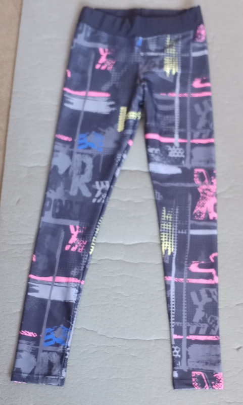 Sportovní legíny - nové, vel. M