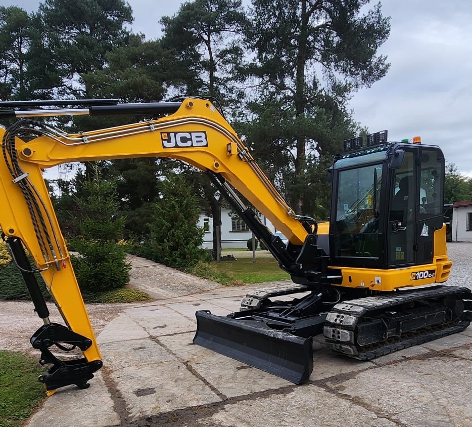 Demo JCB 100C-2 v plné výbavě, 3 okruhy, naklápění radlička