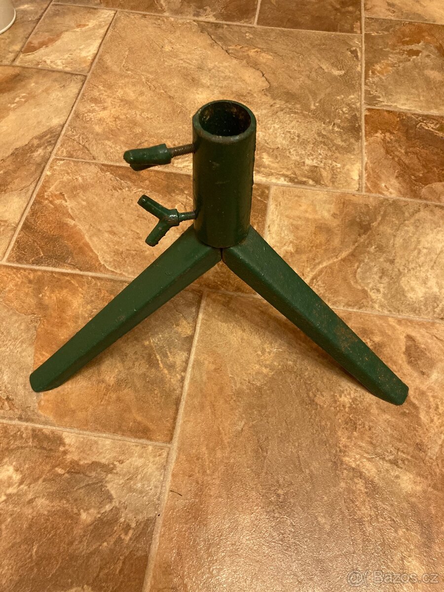 Stojan na stromeček litinový - kovový