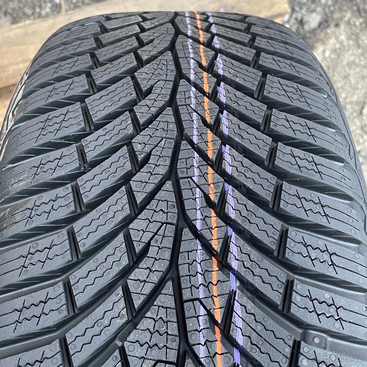 Nove Zimni pneu 205/55 R16 91H Continental