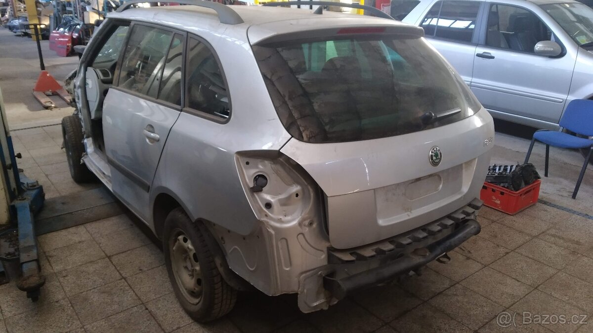Škoda Fabia II 1.2 12v 51kw CGP pouze 39tkm náhradní díly