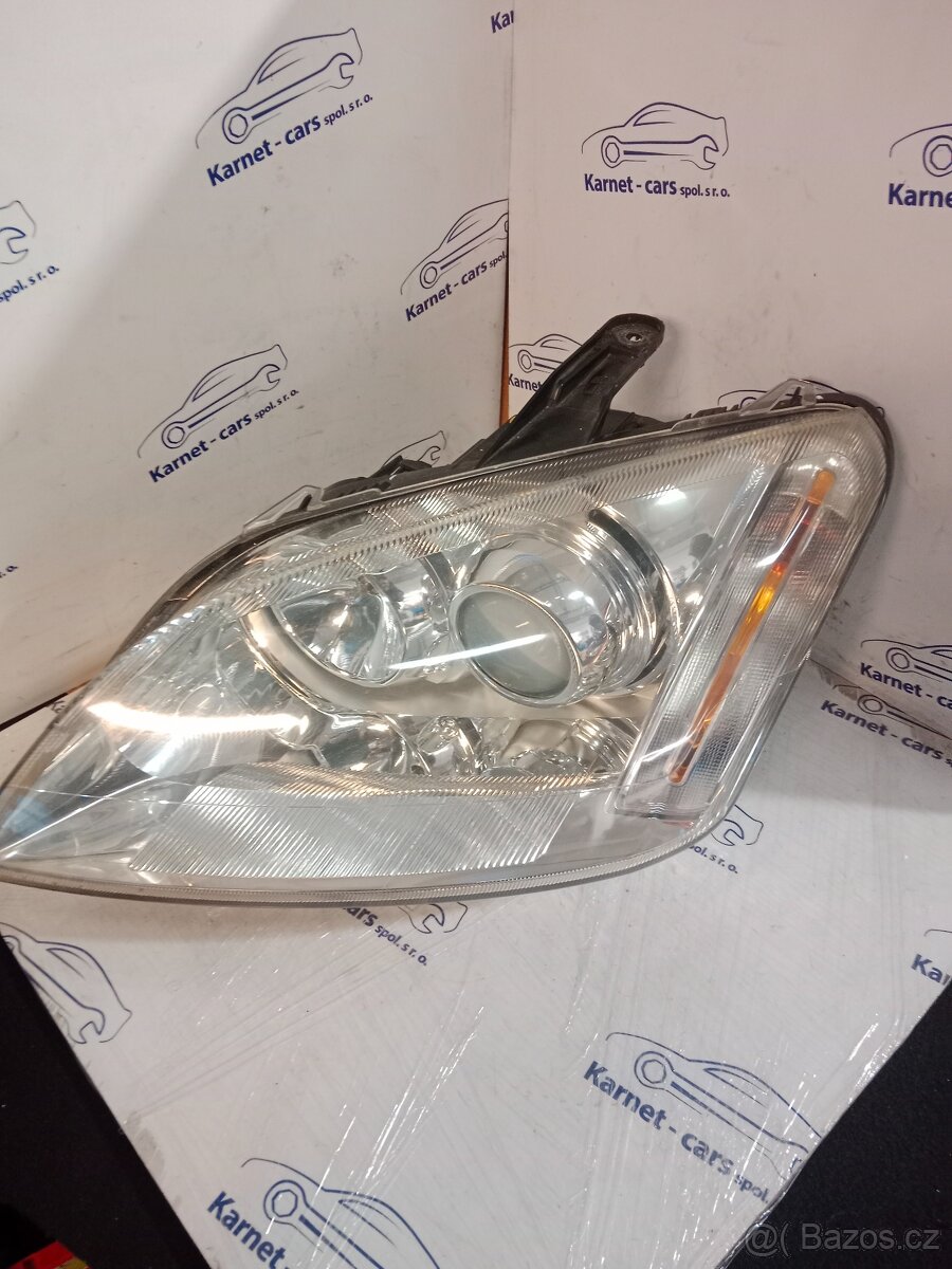 Xenony na ford C max