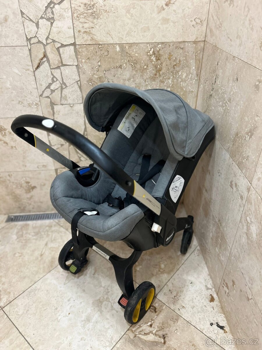 Doona autosedačka - skládací kočárek