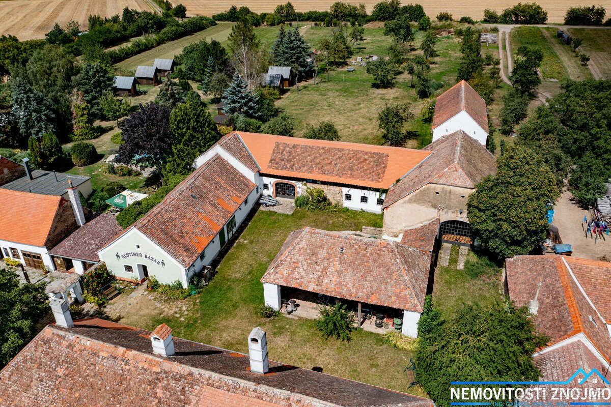 Prodej komerčního prostoru pro penzion, svatby, firemní akce