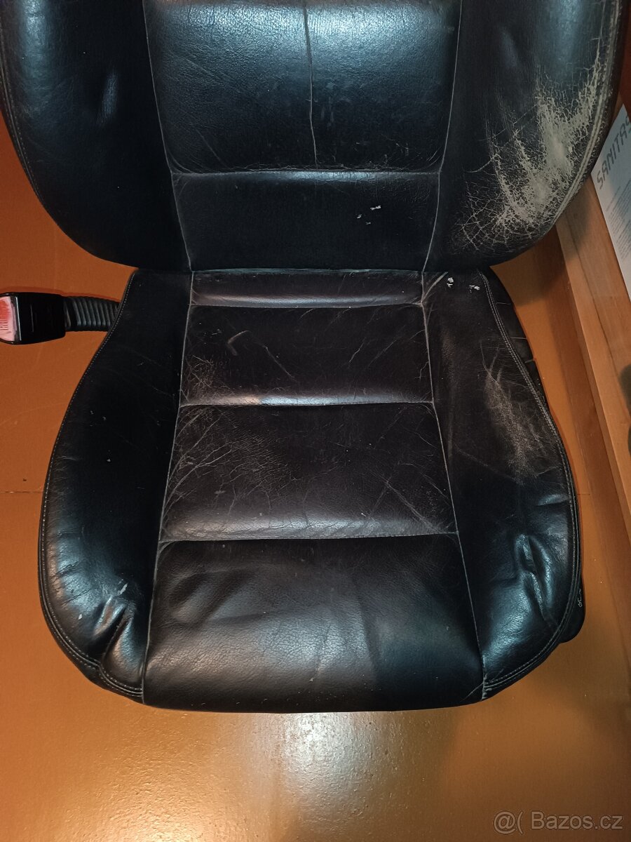 E36 přední sedačky