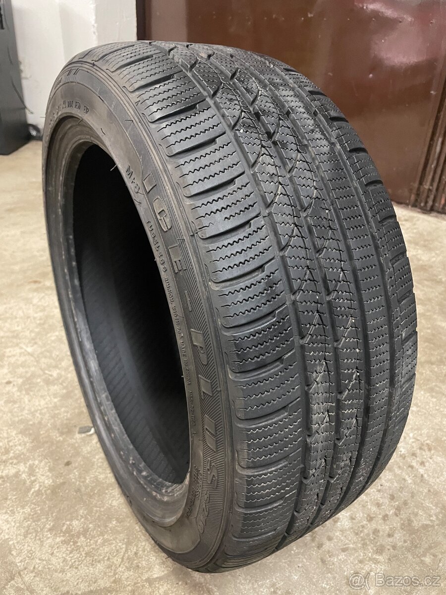 1ks zimní pneu 205/45 R16 6,5mm 2021