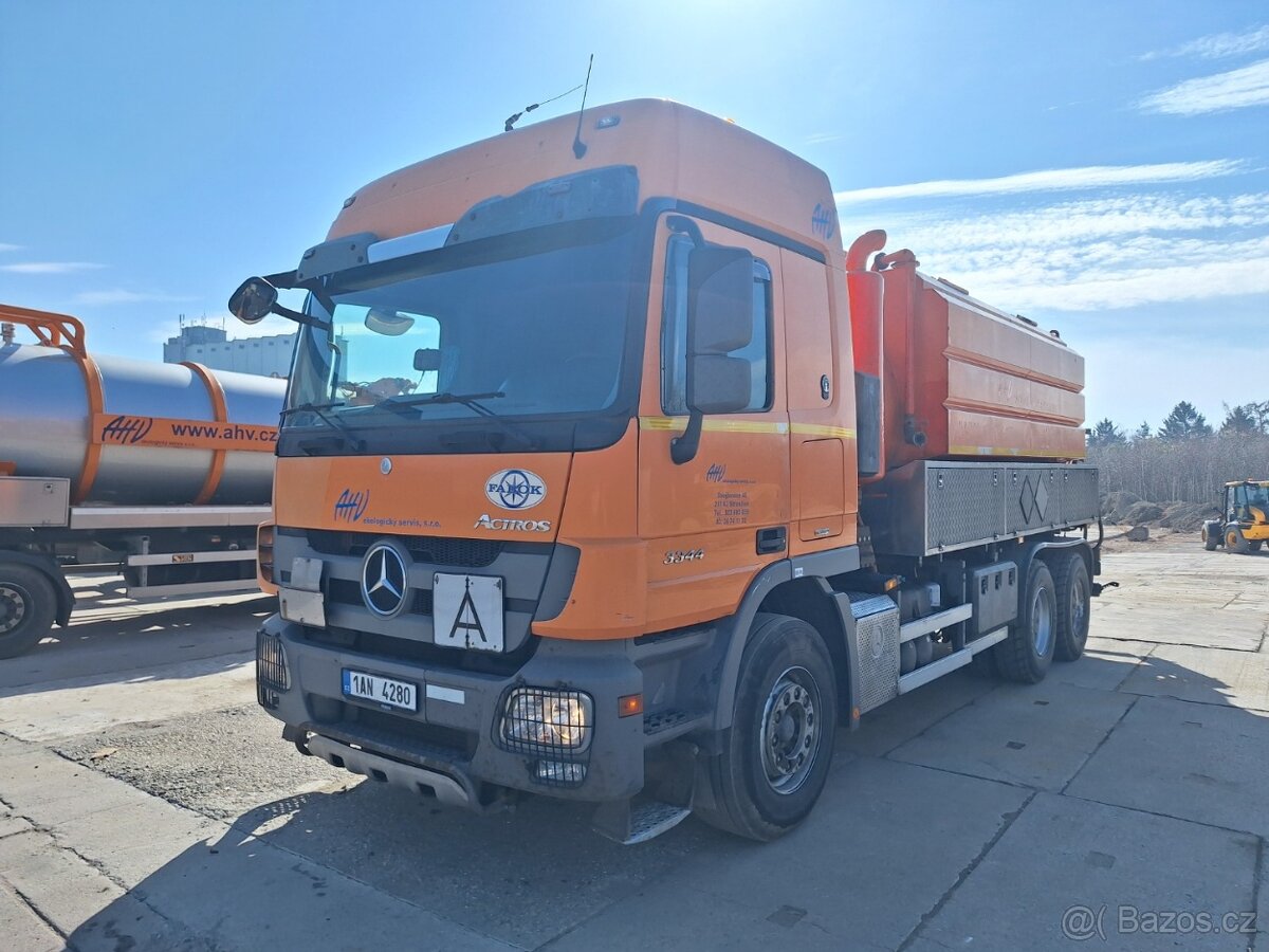MB ACTROS 3344 6X4