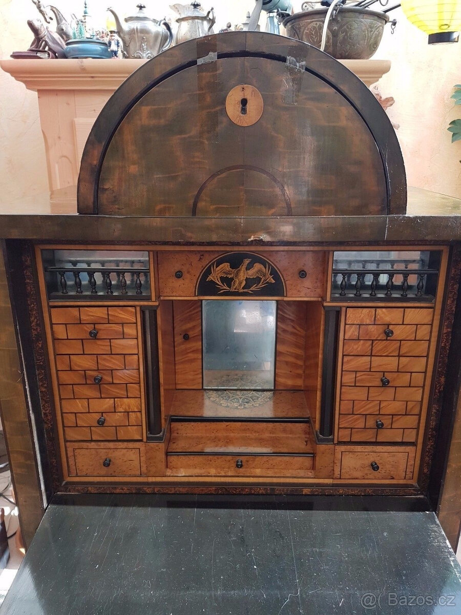 Lyra sekretářka psací skříňka stůl komoda biedermeier