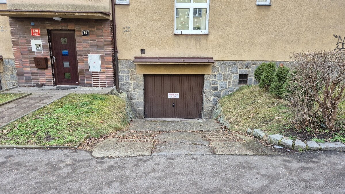 Prodám garáž 18 m²