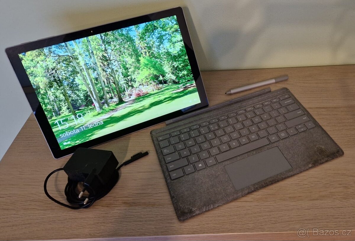 Surface Pro Model 1796 i5, Microsoft
