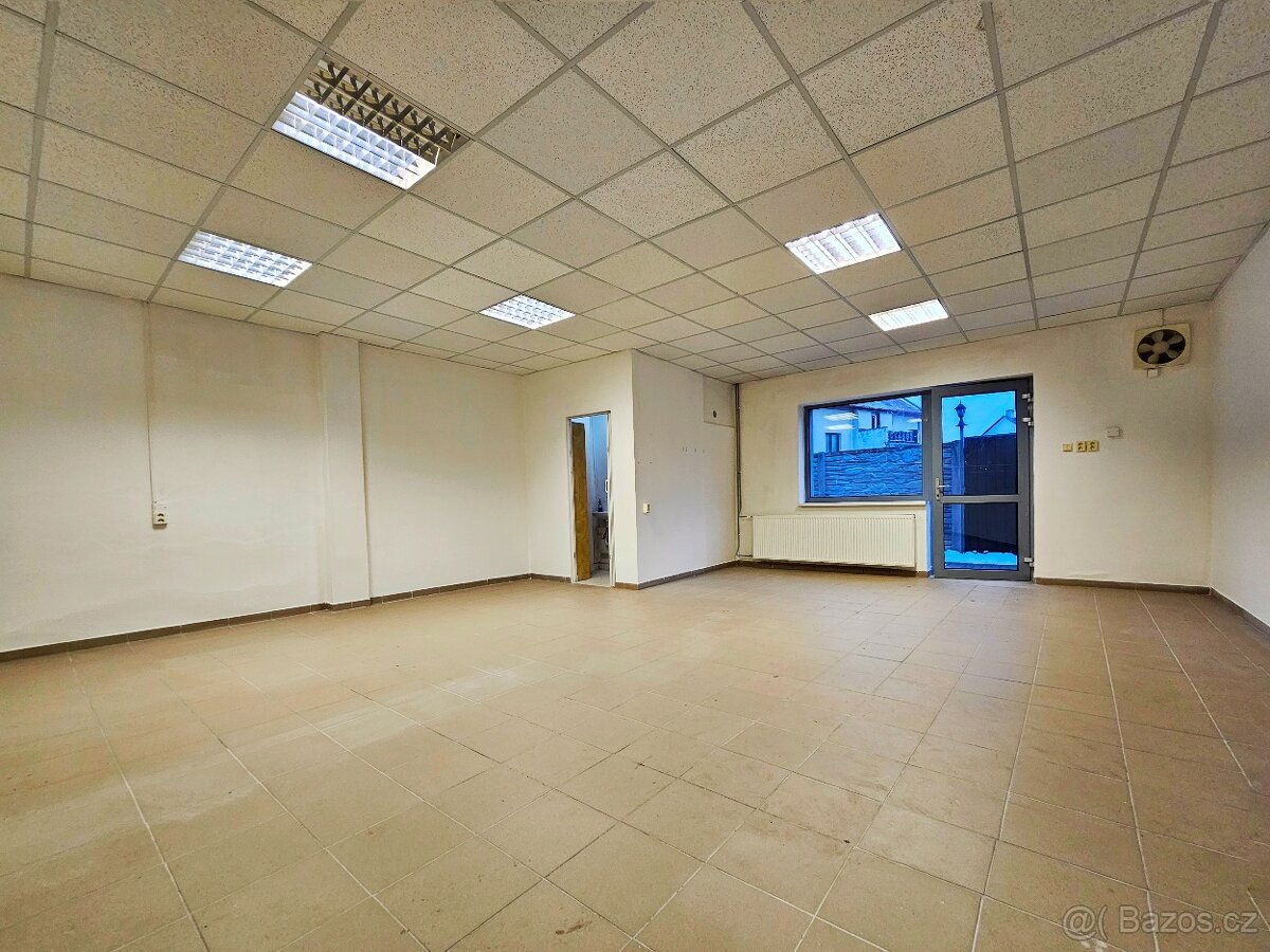 Pronájem kanceláře, obchodního prostoru 46m²