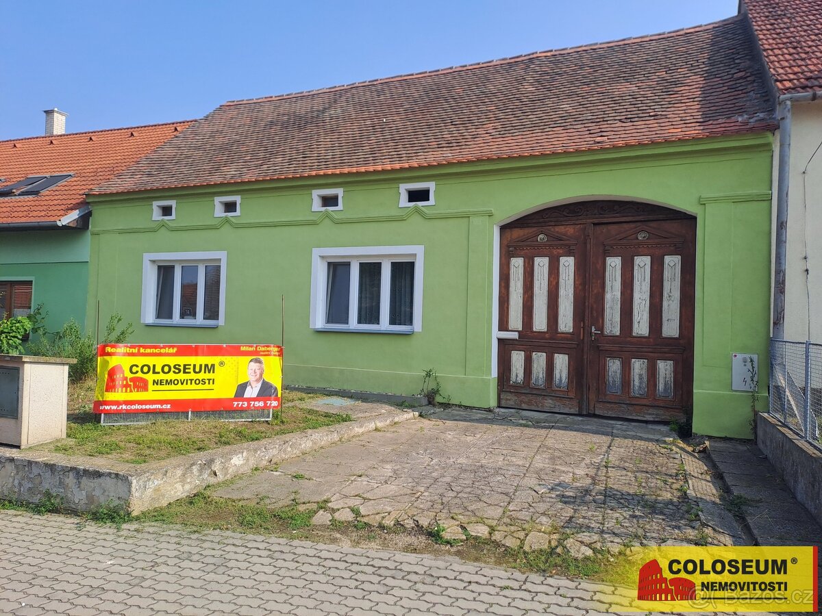 Kuchařovice, RD 4+1,190 m2, zahrada, stodola – rodinný dům