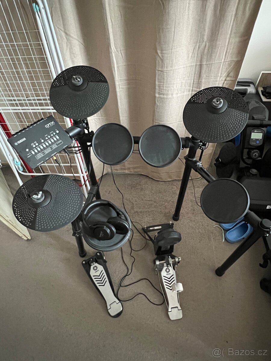 Elektrické bicí yamaha dtx + reproduktor