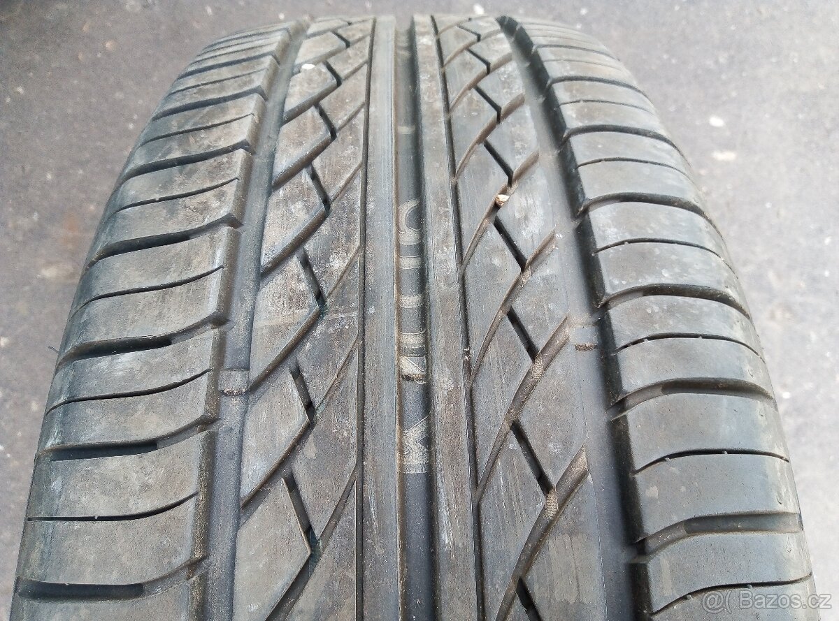 235/60R16