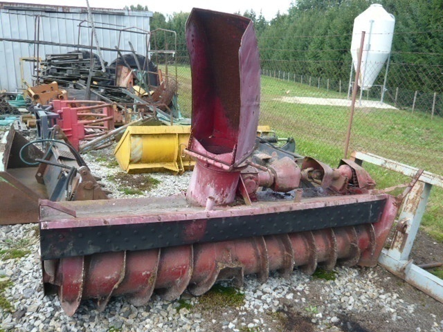 Traktorová sněhová fréza SP-H, výrobce Nová Paka,