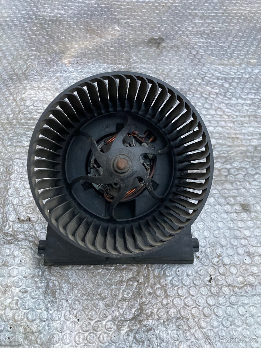 Ventilátor topení Seat Leon 1m