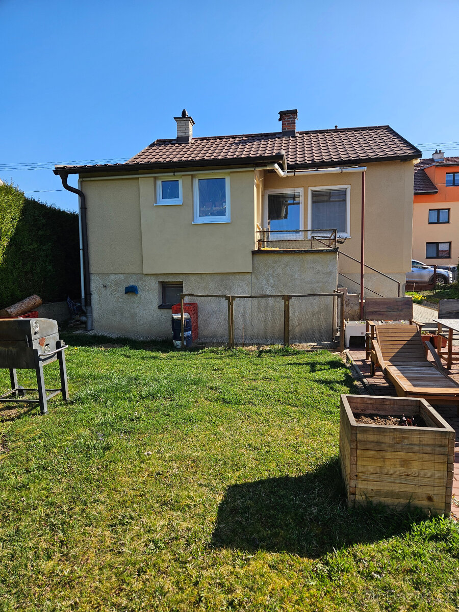 Pronájem 2+1 RD Bílovice n/Sv., terasa, zahrádka,sklep