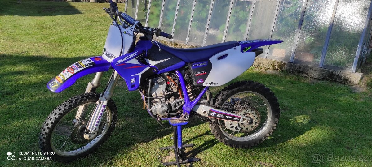 Yamaha YZF 250 rok výroby 2001