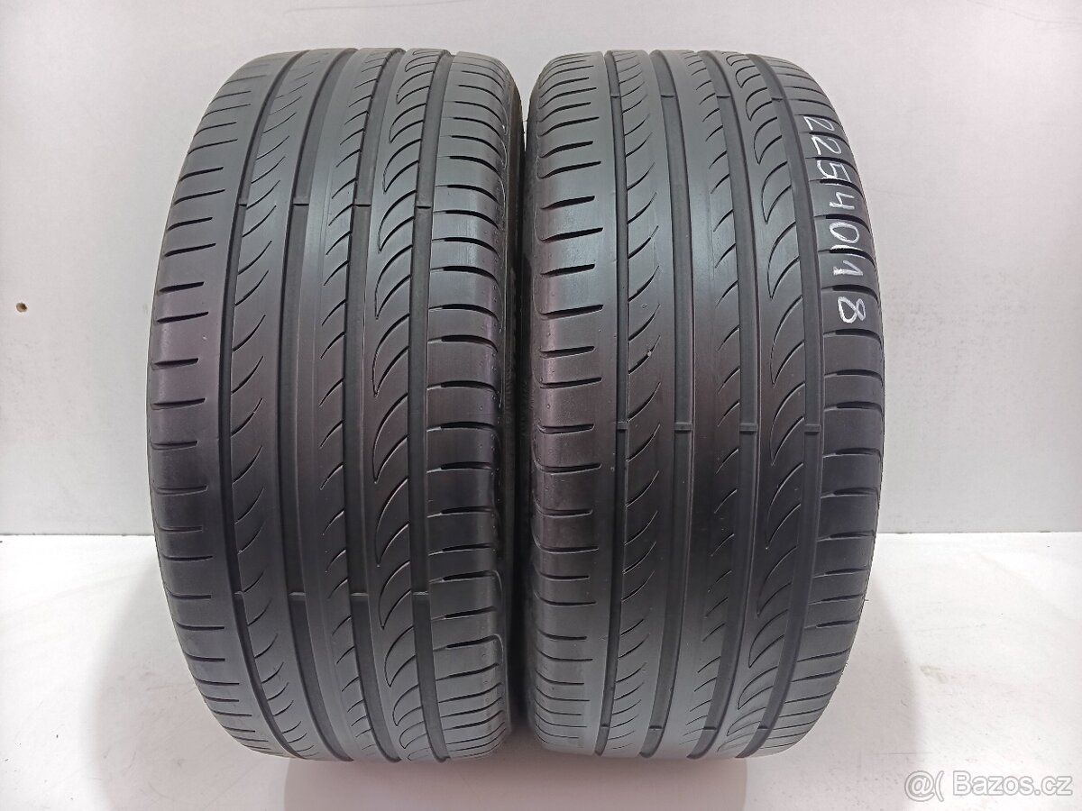 2ks letní pneu 225/40/18 Pirelli
