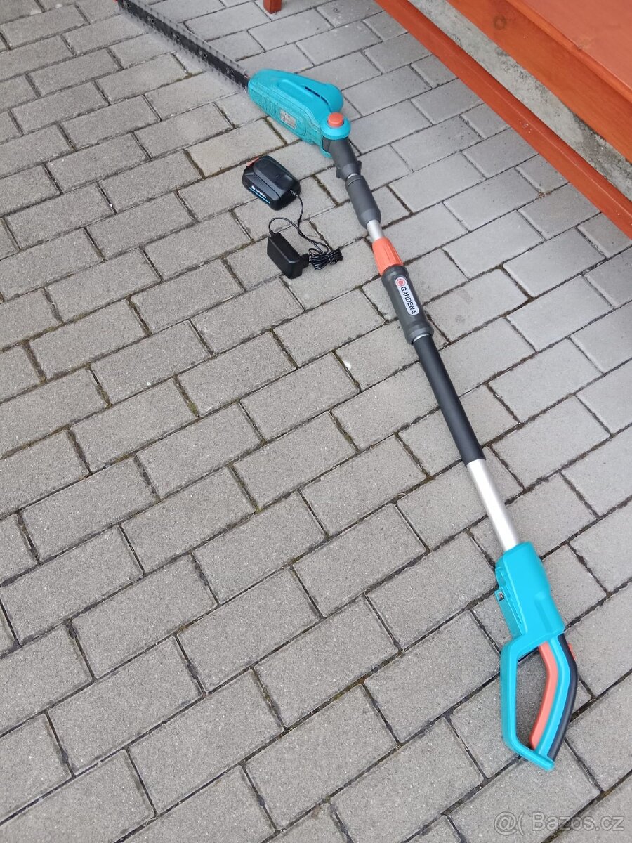 AKU nůžky na živý plot Gardena včetně AKU