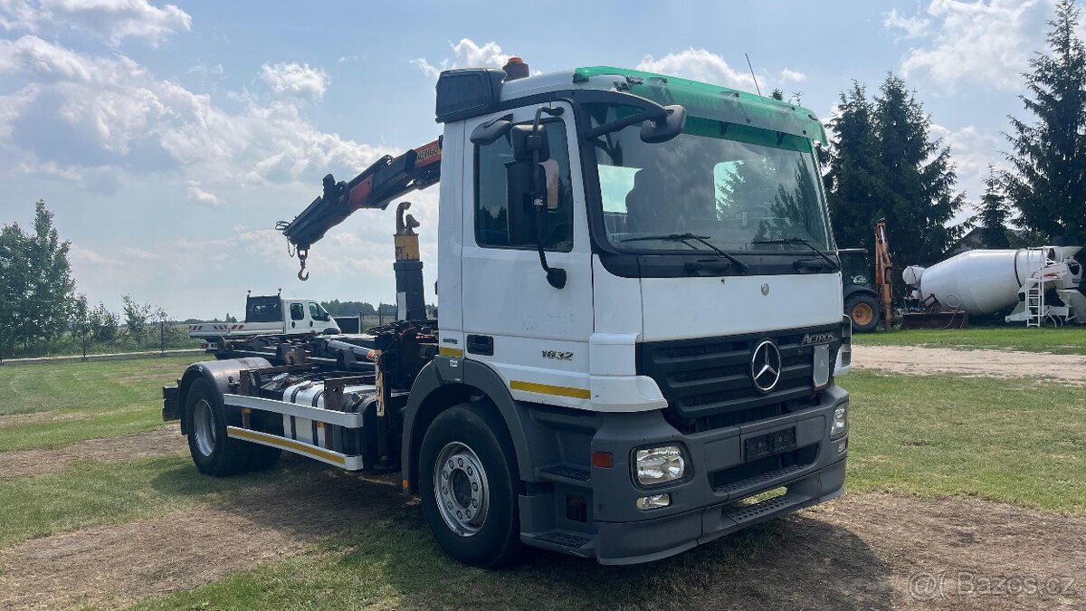 Mercedes Actros 1832