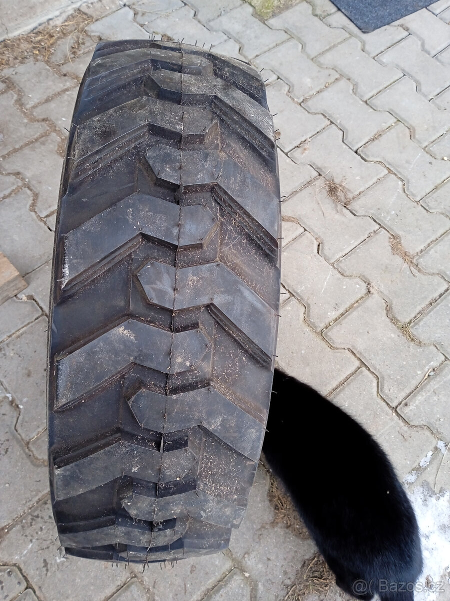 zaběrové pneu 8,5x15 mitas 8pr