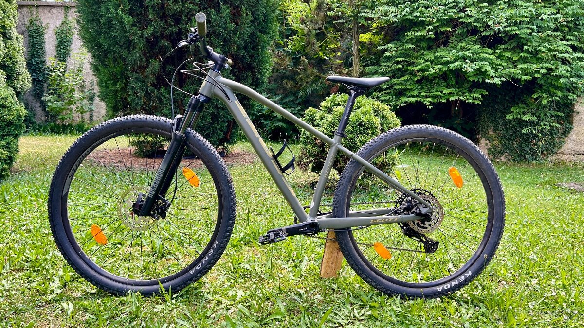 Scott Aspect 910, velikost S.