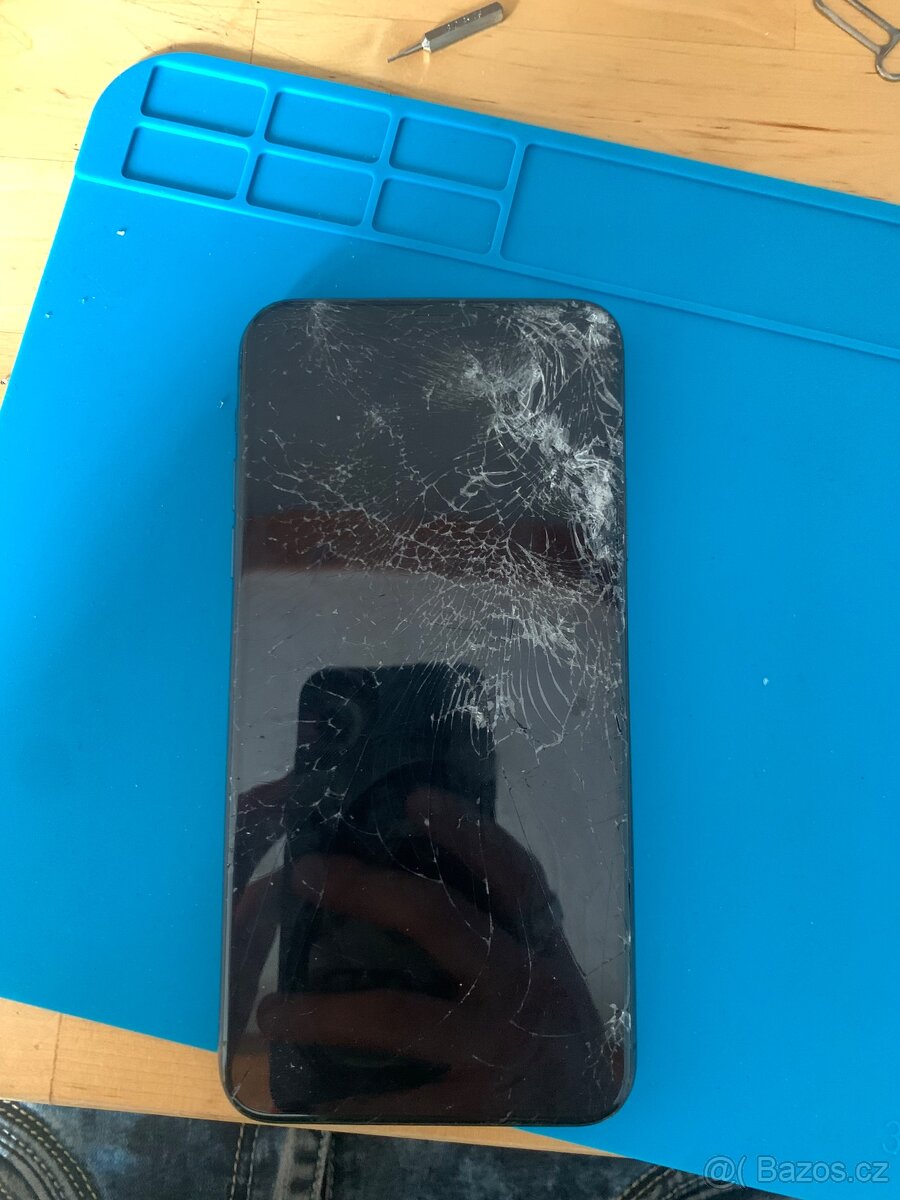 Oprava mobilních telefonů Displej, záda